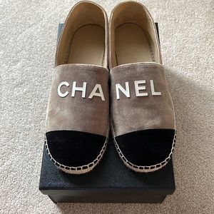 Authentic CHANEL Espadrilles Velvet beige and black size 39 EU (size 8 US)
